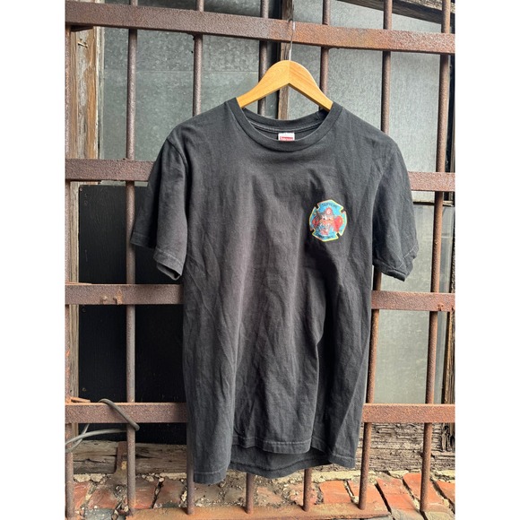 Supreme FDNY Engine 9 Tee 'Black' Size Small - Picture 1 of 3